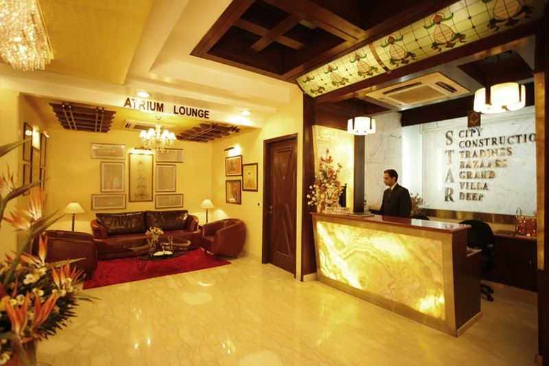Star Grand Villa New Delhi Buitenkant foto