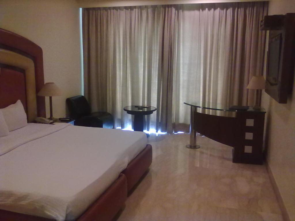 Star Grand Villa New Delhi Buitenkant foto