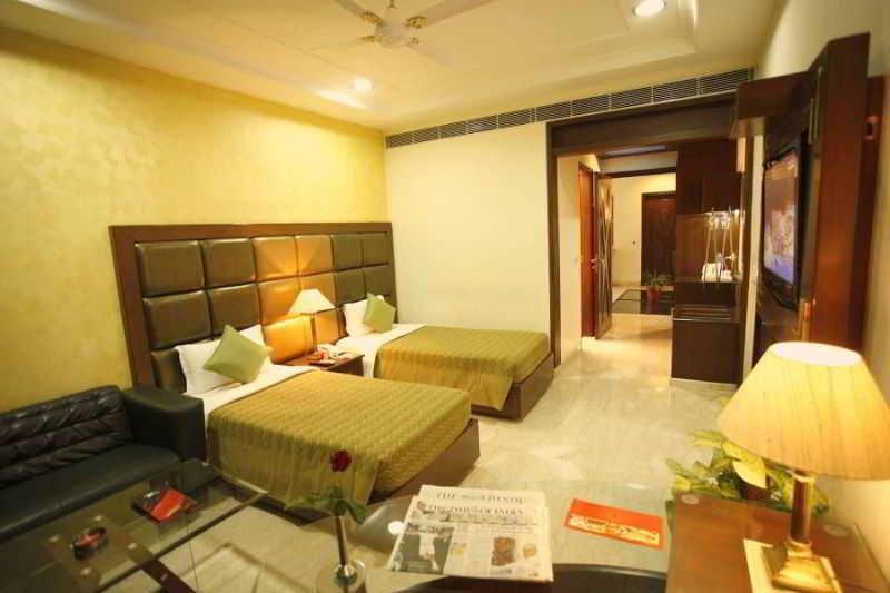 Star Grand Villa New Delhi Buitenkant foto