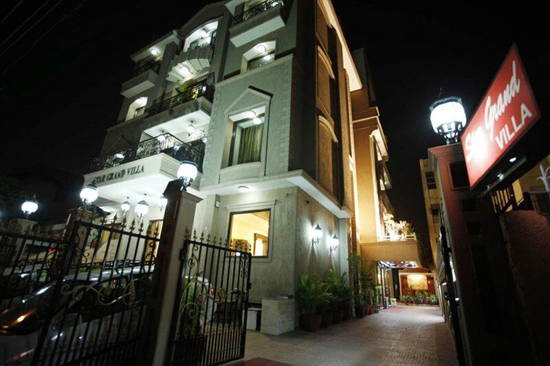 Star Grand Villa New Delhi Buitenkant foto